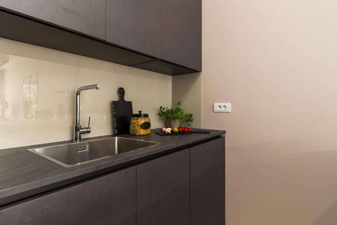 Apartment Nensi Pjescana Uvala Kültér fotó